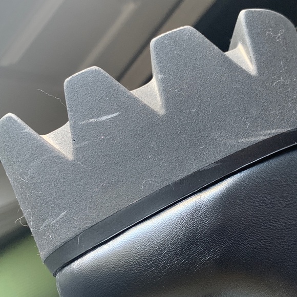 Black platform boots - Picture 6 of 7